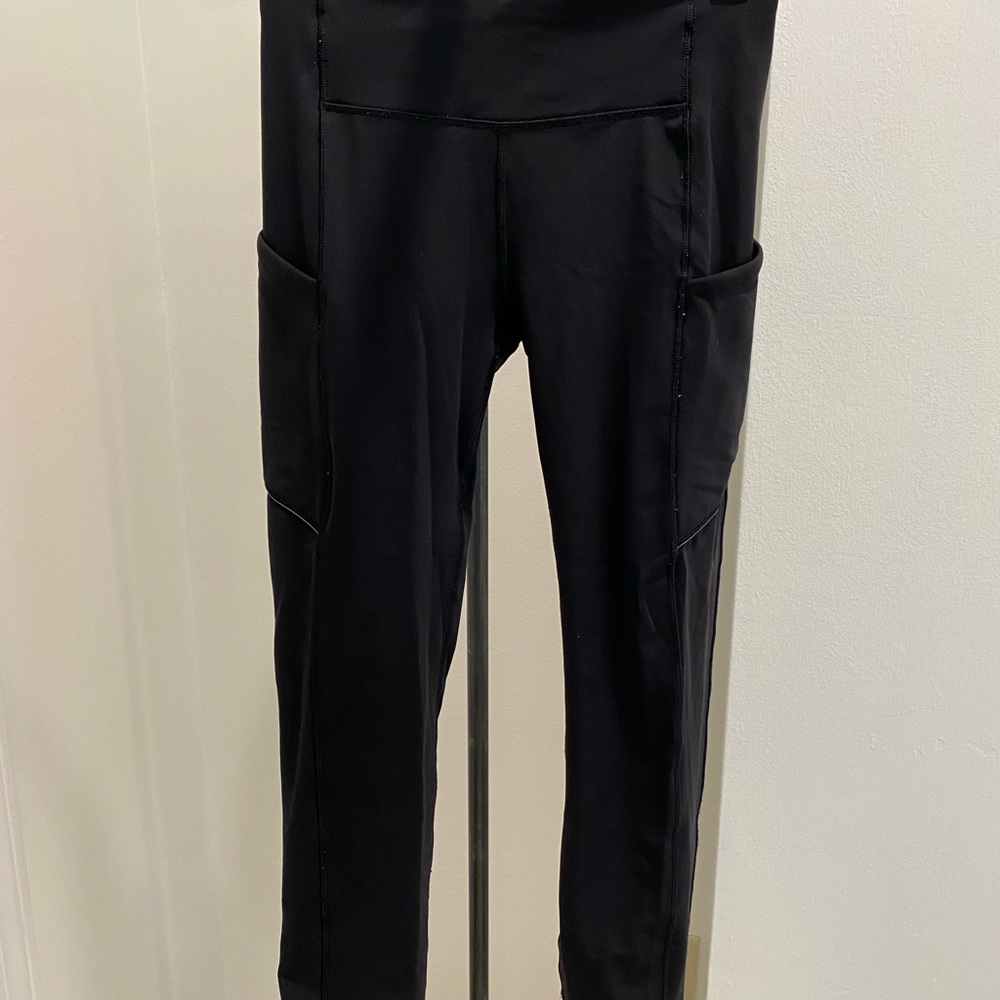 Lululemon cropped leggings